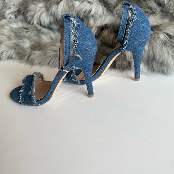 Denim ankle strap stiletto sandal frayed edge (7) - Picture 5 of 7
